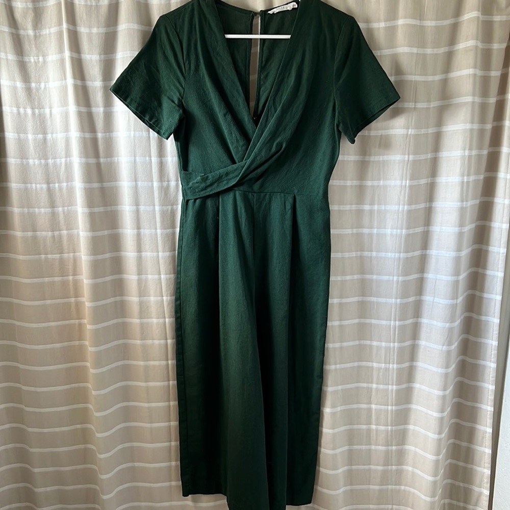 FRANCESCA’S Emerald Green Linen Jumpsuit